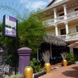 The Villa Siem Reap... simple but nice guest house with a pool and nice staff.