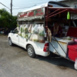 Food trucks, Thai style.